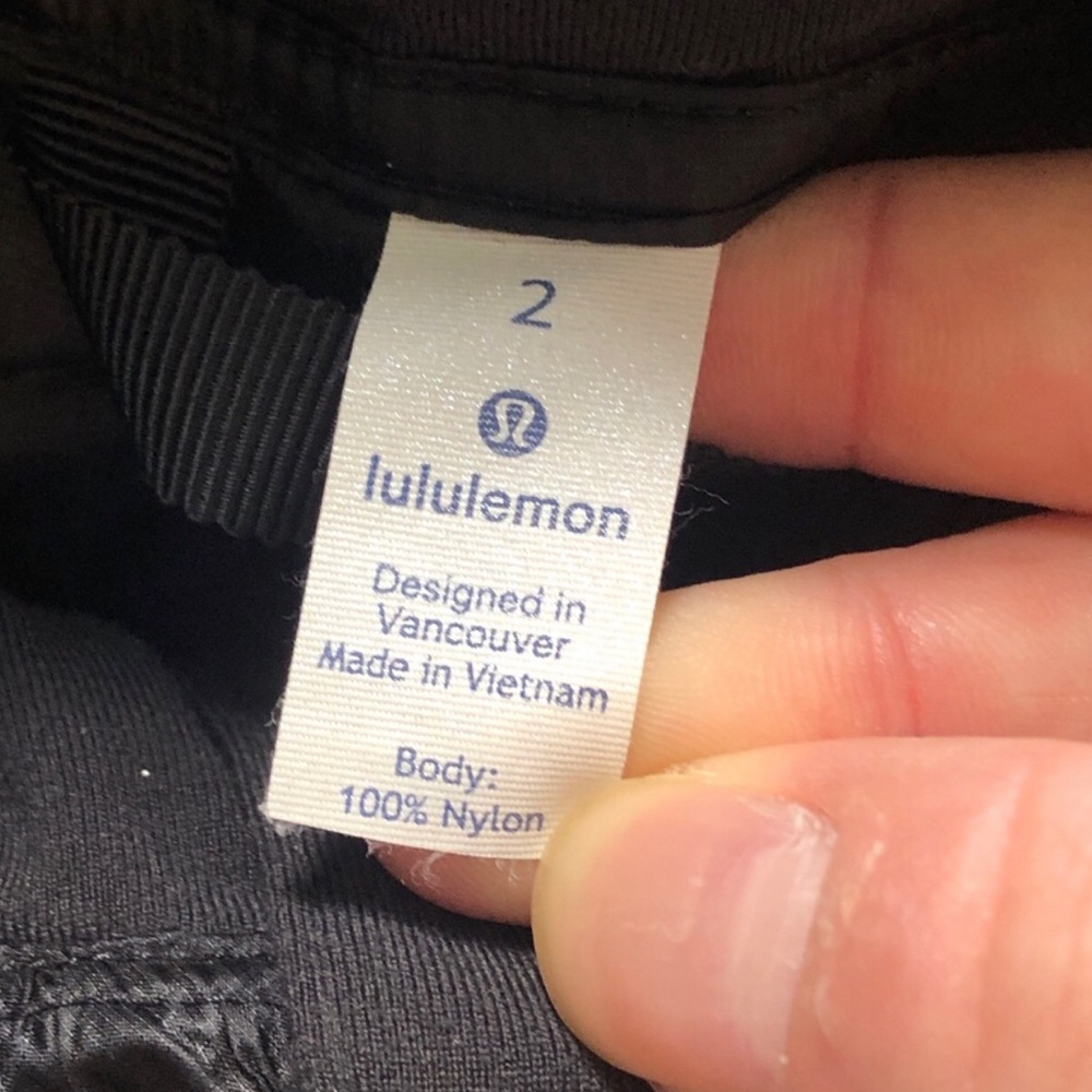 Lululemon Down For A Run Vest II Black Inkwell Lightweight Puffer Vest Size 2 - Picture 2 of 10
